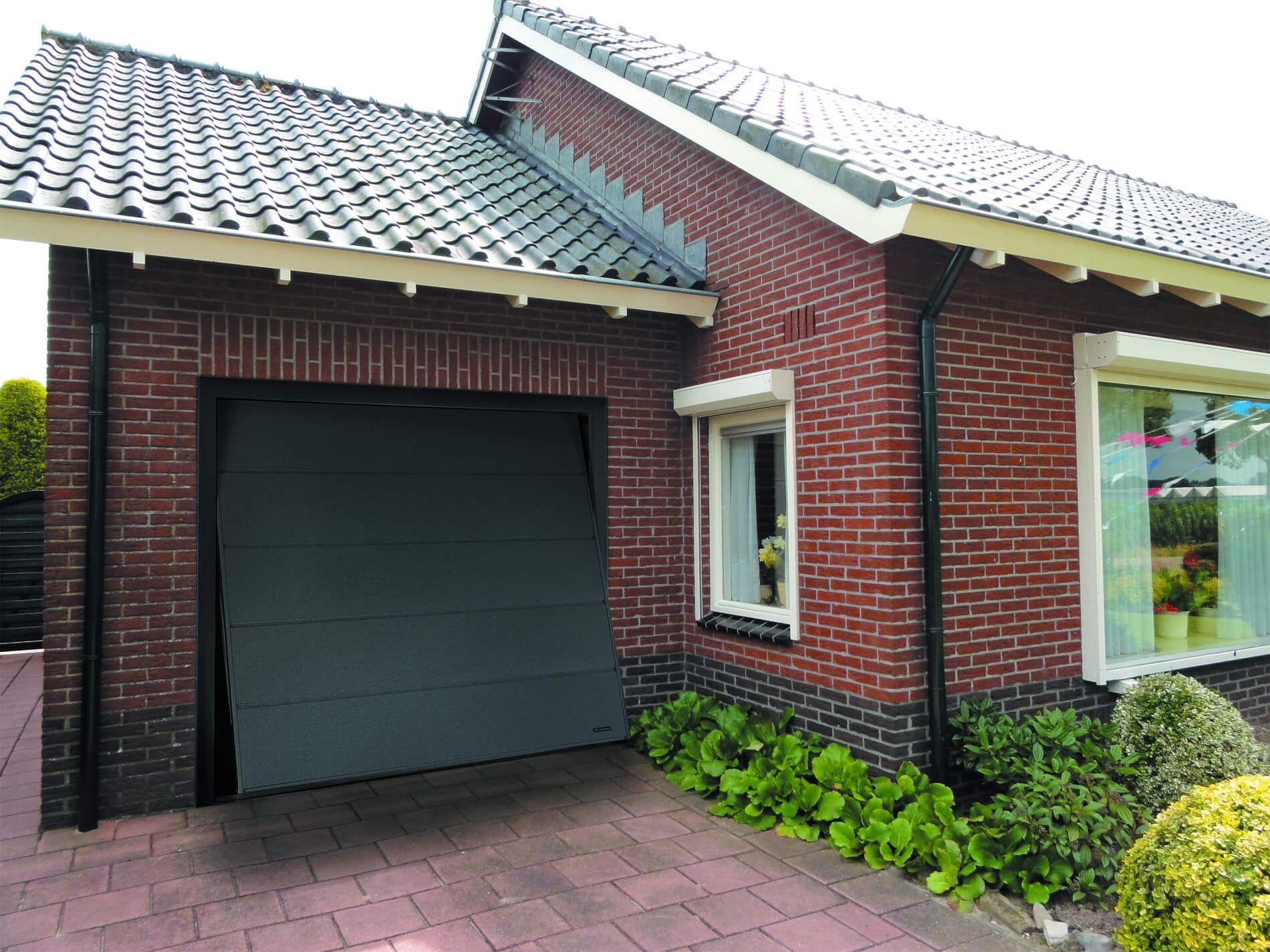 Wie wählt man das ideale Garagentor, Schwingtore